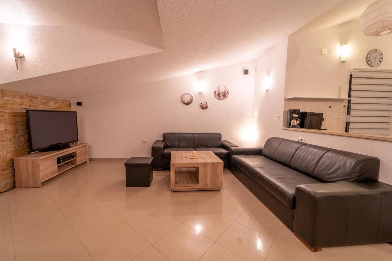 Villa Twins Markovic Пула Экстерьер фото