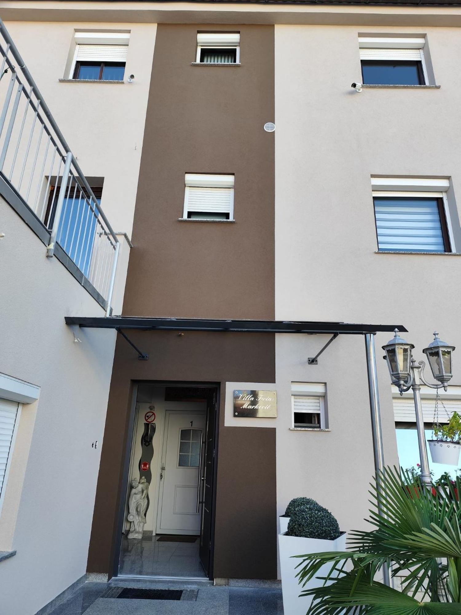 Villa Twins Markovic Пула Экстерьер фото